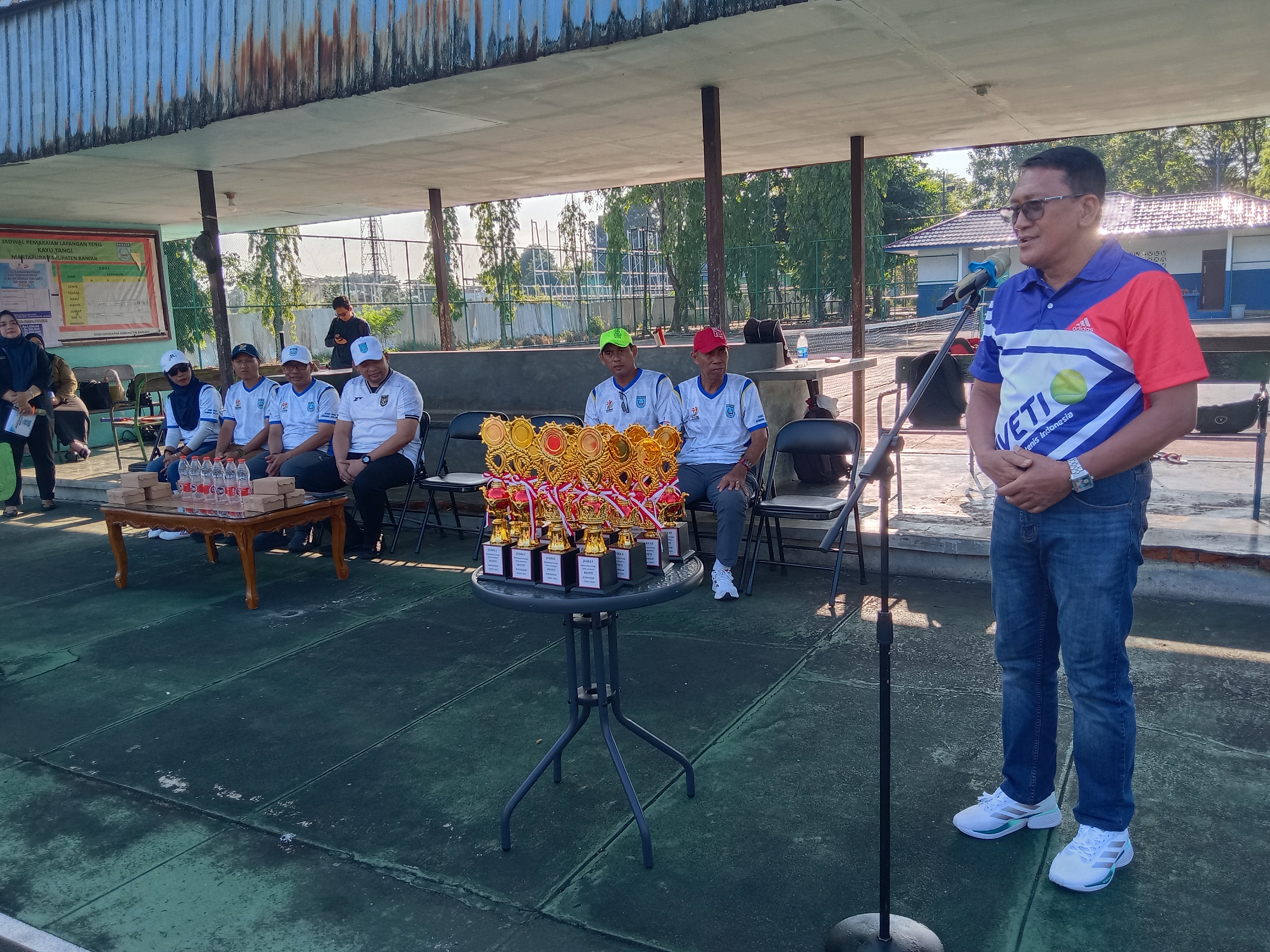 FESTIVAL TENIS BAVETI BANJAR 2026 RESMI DIBUKA, 40 PETENIS VETERAN BEREBUT PIALA KETUA KORMI