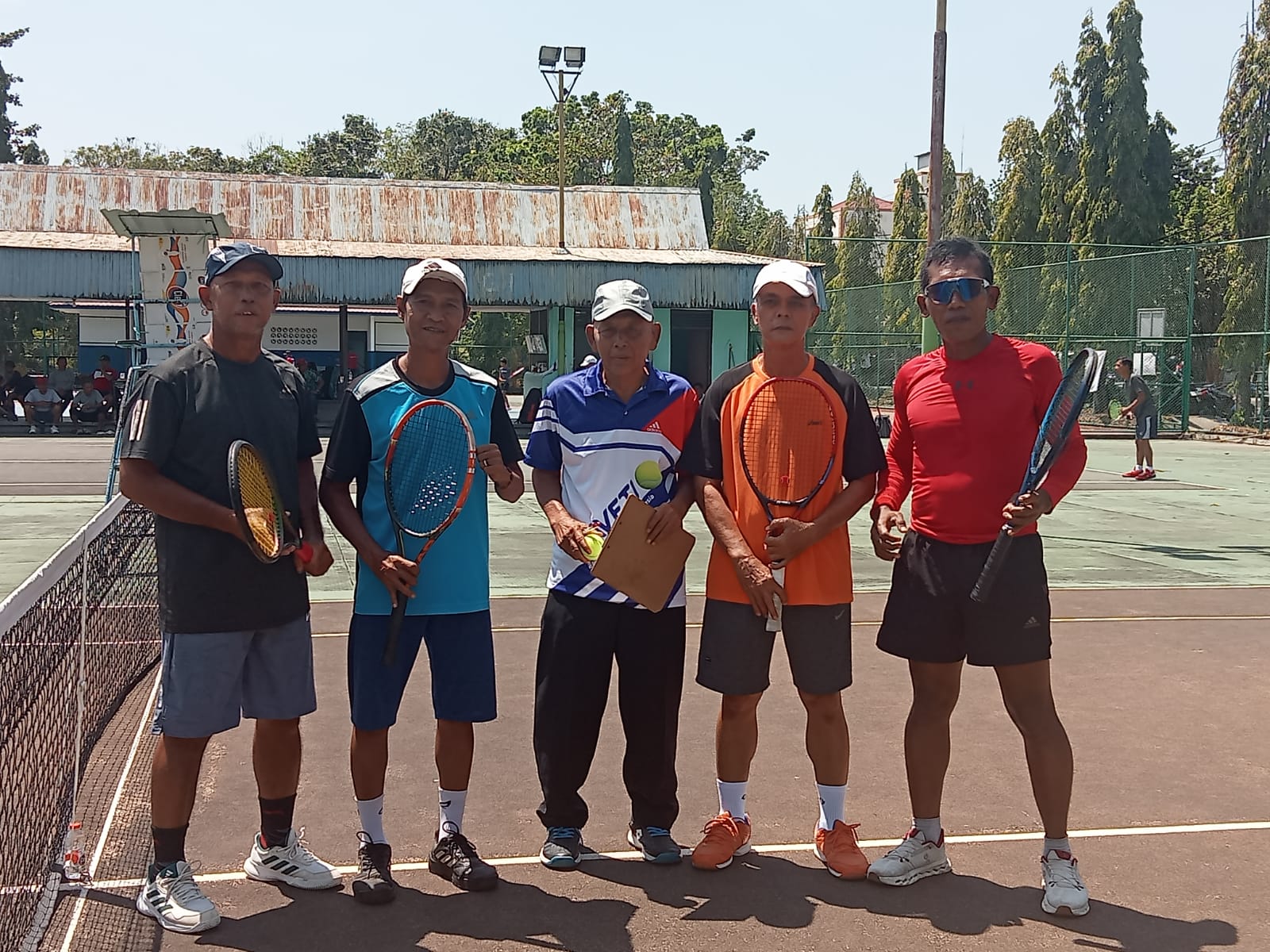 KEJUARAAN TENIS PIALA KETUA KONI KE-2: SEMIFINAL PANAS, FINAL JUNIOR PUTRI TEMUKAN LOVREDA VS ARZETA
